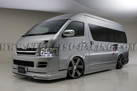 ชุดแต่ง TOYOTA HIACE WIDE /SUPER LONG WALD ทรง EXECUTIVE LINE V2